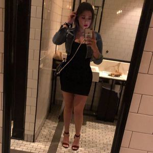 Meet your Posher, Ashley